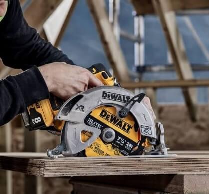 Hand Tools | Measuring Tools | Tool Accessories 300DPI_1500px-DWAW71424_A1-700x526